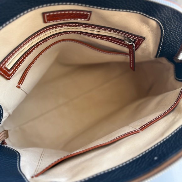 Dooney & Bourke Cambridge Zip Satchel Black and Brown Leather Medium Handbag - Picture 13 of 16